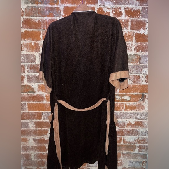 McKenzie Imperial 1960s unisex robe. - Picture 4 of 6